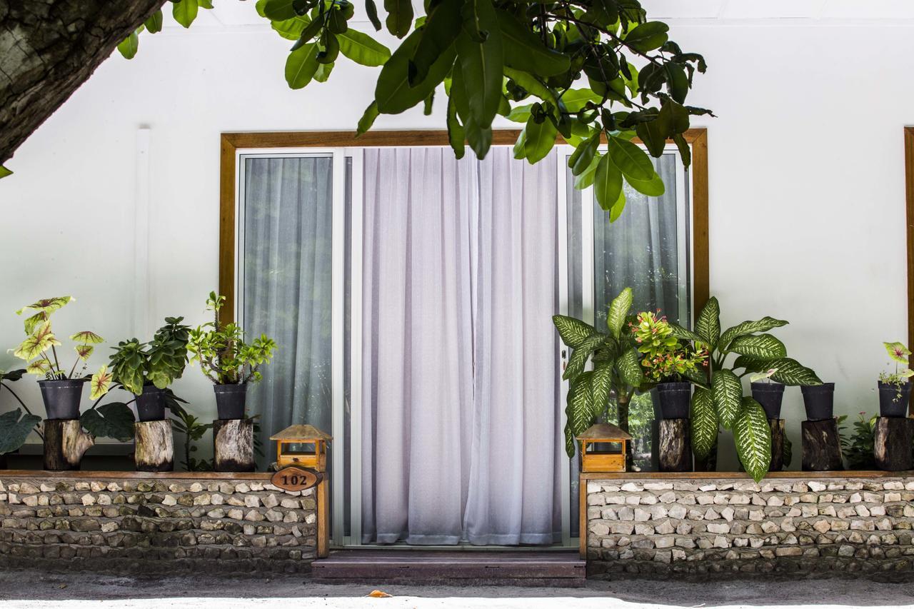 Dhigurah Retreat Beach Eksteriør billede